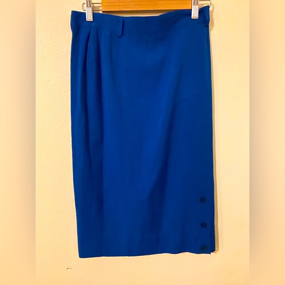 Vintage 80’s Escada pencil skirt in blue with button details - size 40